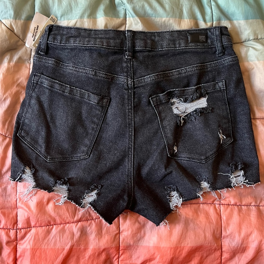 RSQ | NWT Curvy High Rise Jean Shorts | Black Distressed